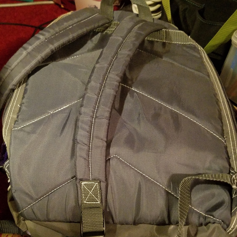 backpack - Picture 2 of 2